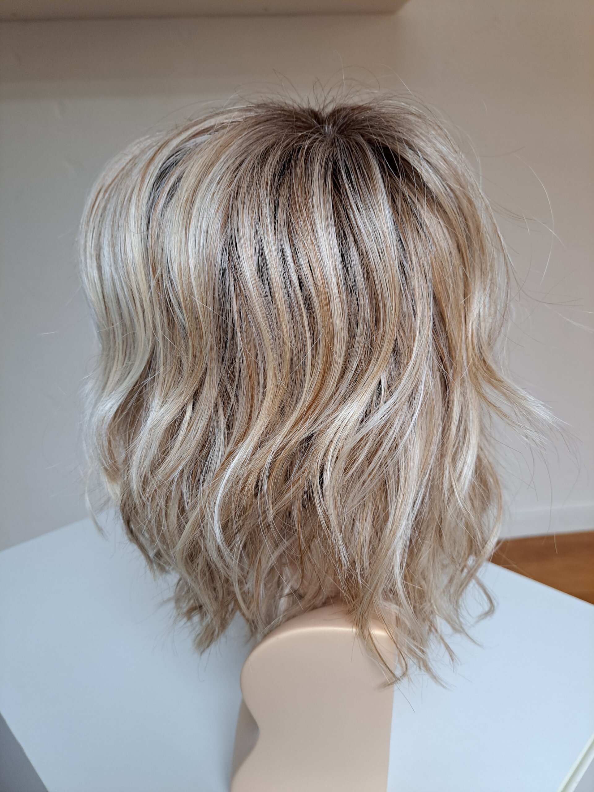 EllenWille Parūka ANIMA pearl blonde rooted - Image 5